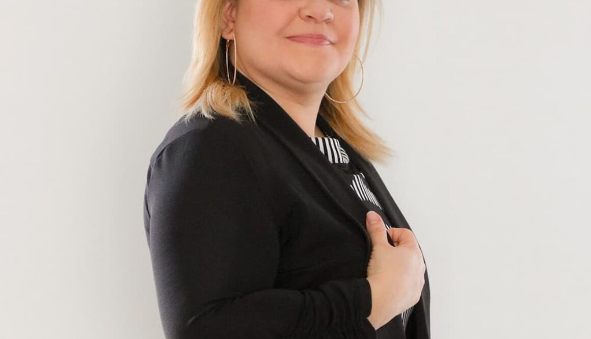 Yarelis Velez222 (1)